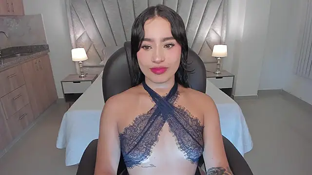 Snapshot of Saskia_litt chatting on January 6, 4:05 am Saskia litt online show from January 6, 4:05 am