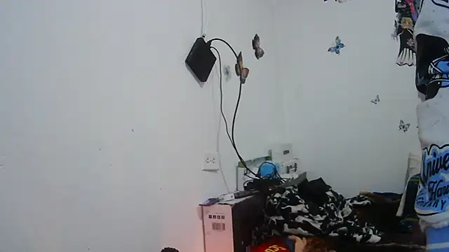 Snapshot of AddyStuart_ chatting on September 24, 11:19 pm AddyStuart  online show from September 24, 11:19 pm