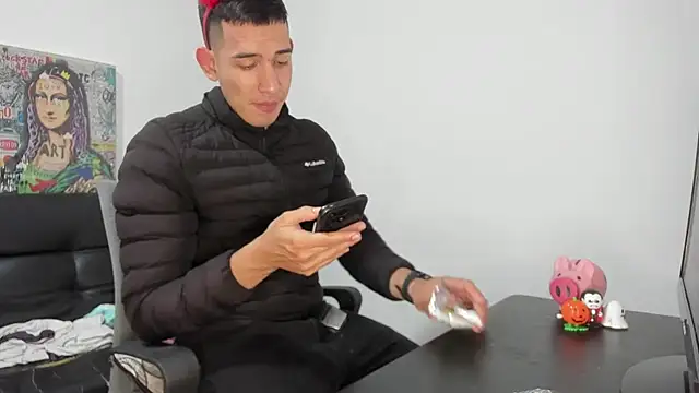 Mike3Xxx online show from November 1, 8:16 am