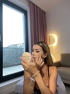  Luxie  online show from October 21, 6:14 am