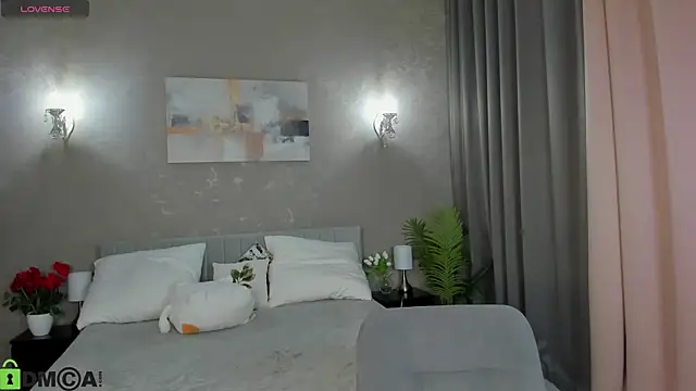 Snapshot of Daria_J chatting on April 20, 12:19 pm Daria J online show from April 20, 12:19 pm