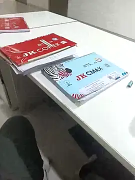 hotboy43339 online show from September 10, 9:48 pm