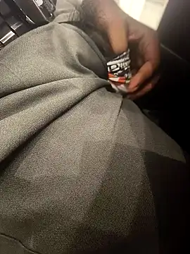 hotboy43339 online show from December 17, 9:04 am