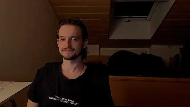 Snapshot of Bez3ybik chatting on March 6, 3:58 am Bez3ybik online show from March 6, 3:58 am