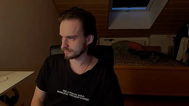 Snapshot of Bez3ybik chatting on March 21, 5:38 pm Bez3ybik online show from March 21, 5:38 pm