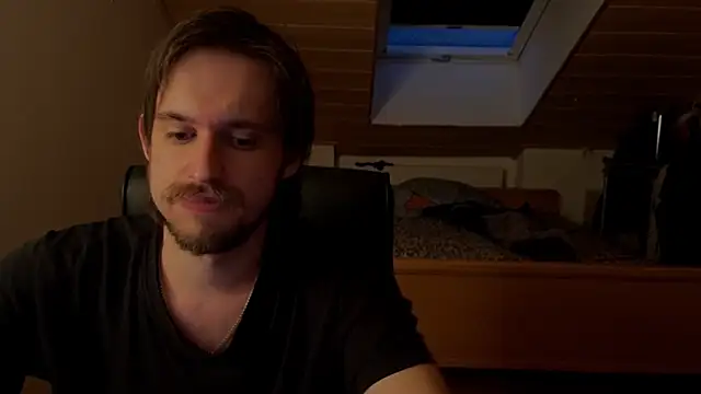 Snapshot of Bez3ybik chatting on March 26, 5:51 pm Bez3ybik online show from March 26, 5:51 pm