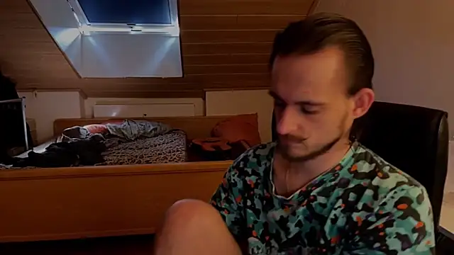 Snapshot of Bez3ybik chatting on April 11, 1:04 pm Bez3ybik online show from April 11, 1:04 pm