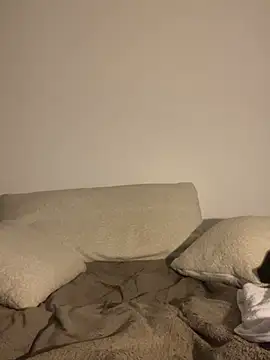 BrumeLove online show from February 19, 9:27 am