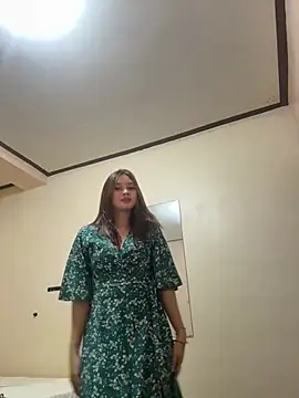 LanySylvia online show from April 30, 2:56 pm