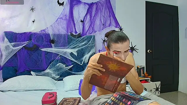 Snapshot of shantala_nastasiia chatting on October 21, 12:39 pm shantala nastasiia online show from October 21, 12:39 pm