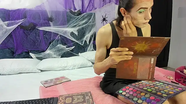 Snapshot of shantala_nastasiia chatting on October 29, 12:40 pm shantala nastasiia online show from October 29, 12:40 pm