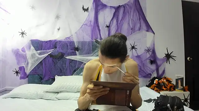 Snapshot of shantala_nastasiia chatting on October 31, 12:17 pm shantala nastasiia online show from October 31, 12:17 pm