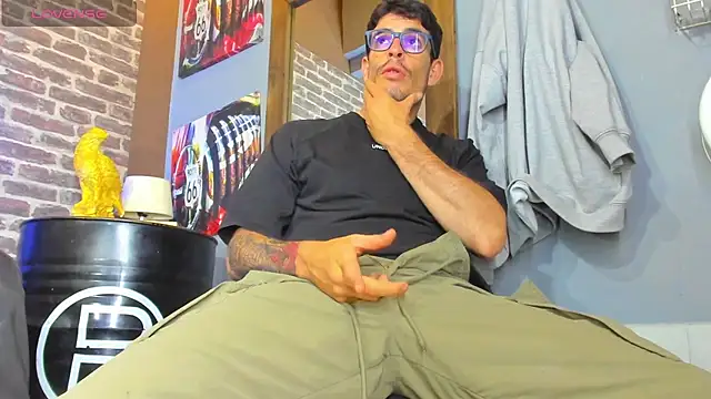 damian bull online show from May 13, 1:08 pm