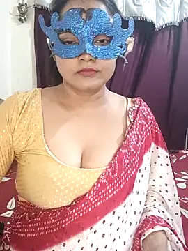 MEERAcle online show from March 11, 6:14 pm