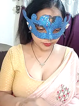 MEERAcle online show from March 18, 5:49 pm