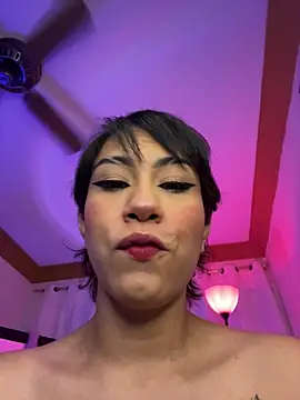 ZahaRose online show from December 1, 12:15 am