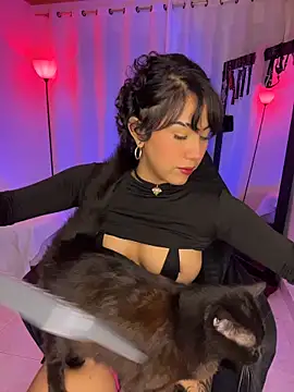 ZahaRose online show from January 31, 11:36 pm