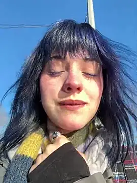 Only April online show from May 8, 3:56 am