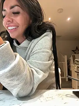 Snapshot of BELLABLACKXUK chatting on September 24, 8:56 pm BELLABLACKXUK online show from September 24, 8:56 pm