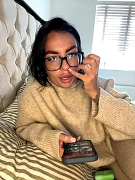 Snapshot of BELLABLACKXUK chatting on October 6, 11:18 am BELLABLACKXUK online show from October 6, 11:18 am