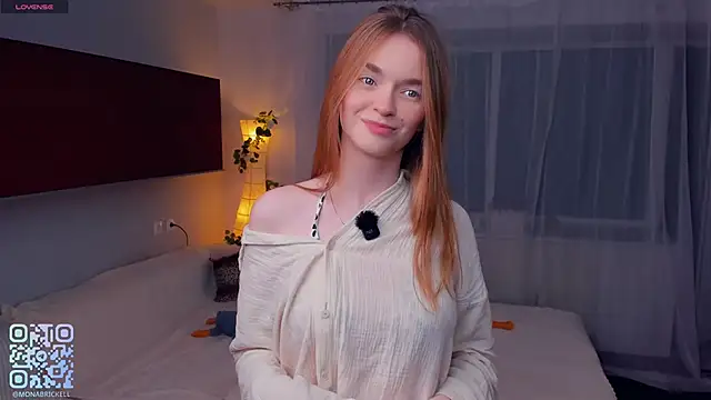 Snapshot of MarianFares chatting on October 11, 7:34 pm MarianFares online show from October 11, 7:34 pm