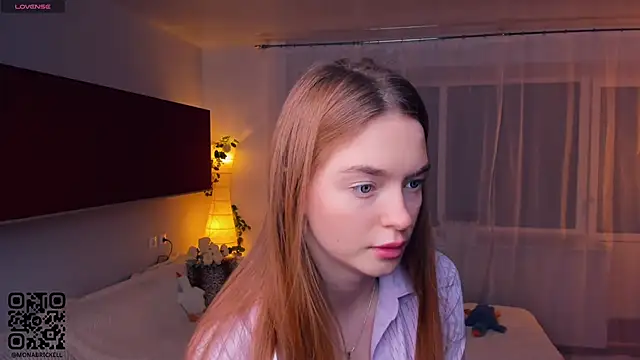 Snapshot of MarianFares chatting on October 25, 7:30 pm MarianFares online show from October 25, 7:30 pm