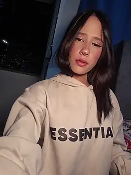 Snapshot of KLOE_LUSTX chatting on March 8, 11:30 pm KLOE LUSTX online show from March 8, 11:30 pm