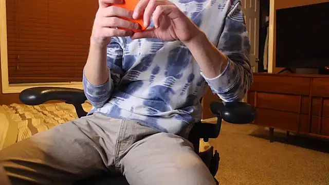 Snapshot of jjjjjfive chatting on December 1, 12:59 am jjjjjfive online show from December 1, 12:59 am