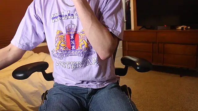 Snapshot of jjjjjfive chatting on March 15, 6:41 am jjjjjfive online show from March 15, 6:41 am