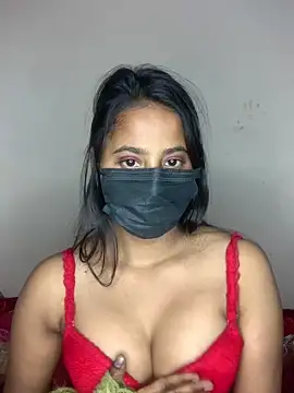 Priya baby0 online show from February 6, 8:01 pm
