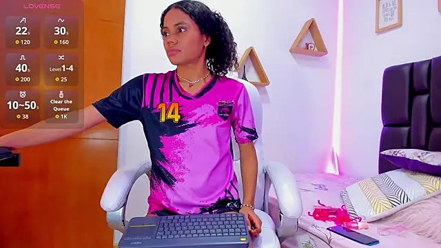 miiarod online show from October 1, 9:21 pm