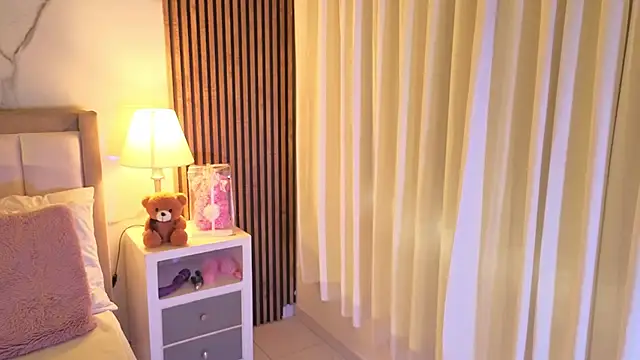 LunaRosse  online show from October 10, 12:04 pm