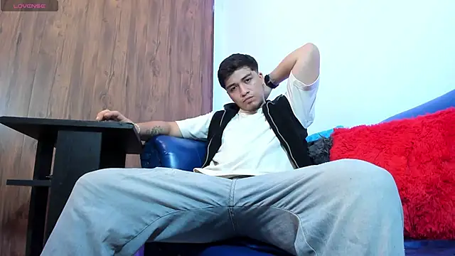 juanmechanic  online show from October 24, 5:09 pm