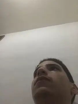 Snapshot of Lobito_00 chatting on February 11, 6:29 am Lobito 00 online show from February 11, 6:29 am