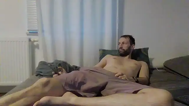 XLBarehengst online show from December 4, 2:48 pm