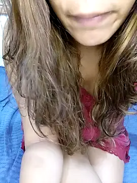 blueeyegirl22 online show from October 22, 2:06 pm