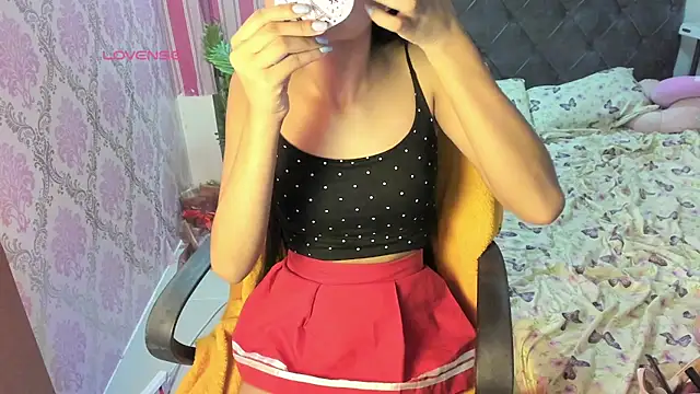 Mica Jones online show from July 2, 7:53 pm