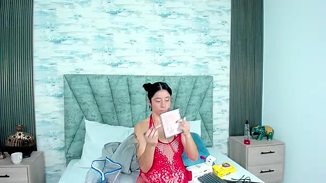 ShanelEvans online show from September 19, 6:52 pm