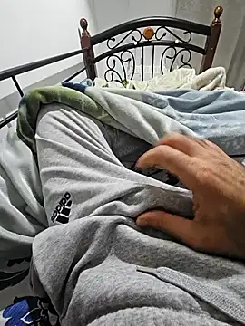 Snapshot of fena-sikerimmm chatting on November 22, 10:09 pm fena-sikerimmm online show from November 22, 10:09 pm