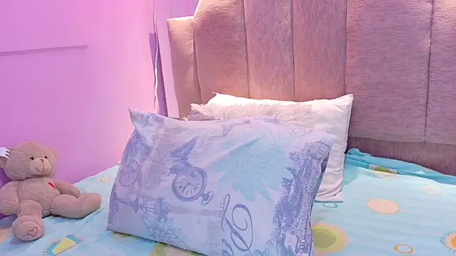 AndreaSweet2 online show from May 2, 8:25 pm