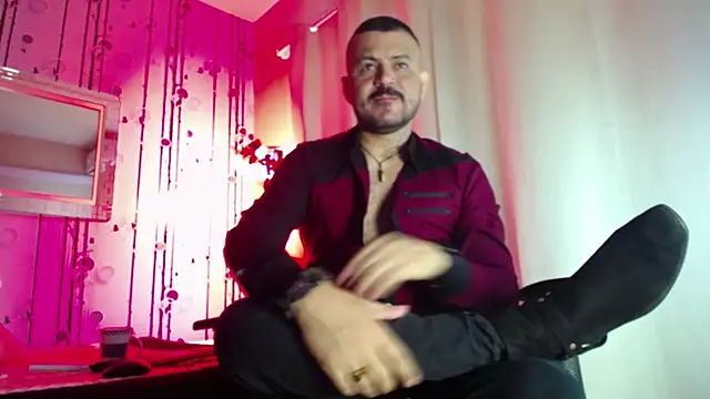 Snapshot of AlphaDrip chatting on September 20, 1:56 pm AlphaDrip online show from September 20, 1:56 pm