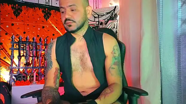 Snapshot of AlphaDrip chatting on October 29, 12:18 pm AlphaDrip online show from October 29, 12:18 pm