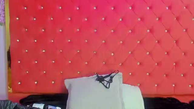 Nanis James online show from April 1, 2:34 am