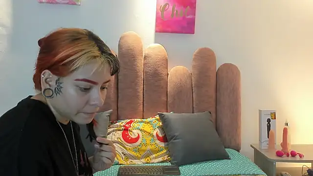 Lily666  online show from October 1, 7:53 pm