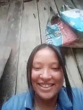 Snapshot of MuiNay chatting on September 21, 11:01 am MuiNay online show from September 21, 11:01 am