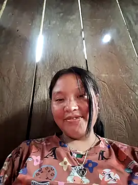 Snapshot of MuiNay chatting on September 25, 6:39 am MuiNay online show from September 25, 6:39 am