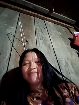 Snapshot of MuiNay chatting on September 28, 11:15 am MuiNay online show from September 28, 11:15 am