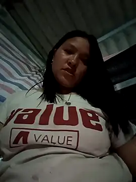 Snapshot of MuiNay chatting on October 11, 10:47 am MuiNay online show from October 11, 10:47 am