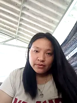 Snapshot of MuiNay chatting on October 13, 1:05 am MuiNay online show from October 13, 1:05 am