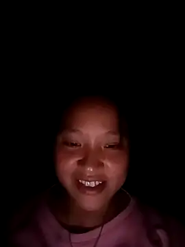 Snapshot of MuiNay chatting on October 14, 1:01 pm MuiNay online show from October 14, 1:01 pm